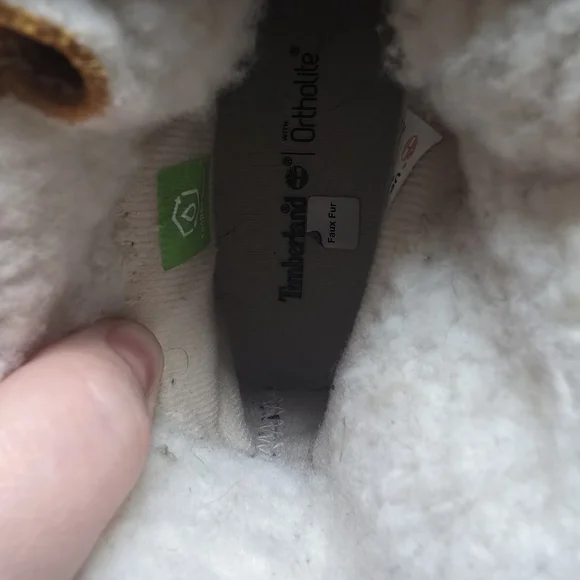 NWOT Womens Timberland Tan Leather Boots with Shearling Lining Sz. 8 - Picture 6 of 7